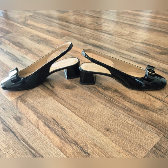 COACH Black Patent-leather Slingback Shoes Exc Cond!! - Picture 4 of 9